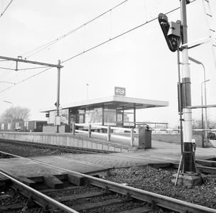 150401 Gezicht op het N.S.-station Heerhugowaard te Heerhugowaard.